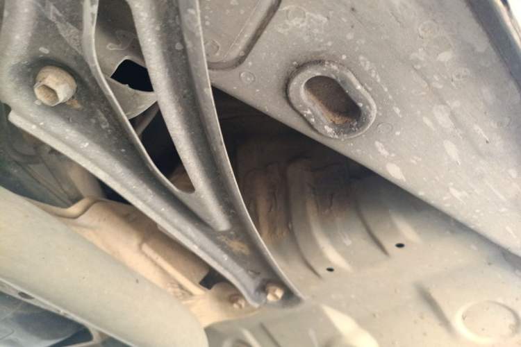 Used Toyota YARiS L Zhi Xuan 2015 1.5E Automatic Charm Edition Chassis Rear Right