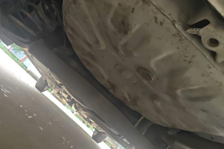 Used Toyota YARiS L Zhi Xuan 2015 1.5G Automatic Xuan Dong Sunroof Special Edition Chassis Rear
