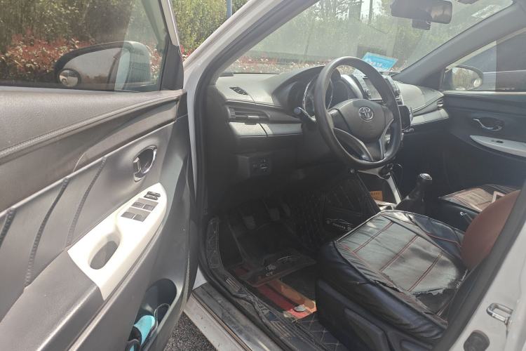 Used Toyota YARiS L Zhi Xuan 2015 1.5G Manual Xuan Dong Sunroof Special Edition Driver Seat