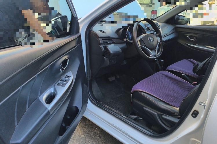 Used Toyota YARiS L Zhi Xuan 2015 1.5E Automatic Charm Edition Driver Seat