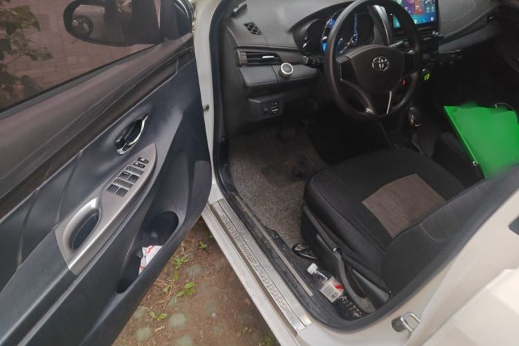 Used Toyota YARiS L Zhi Xuan 2015 1.5E Automatic Charm Edition Driver Seat