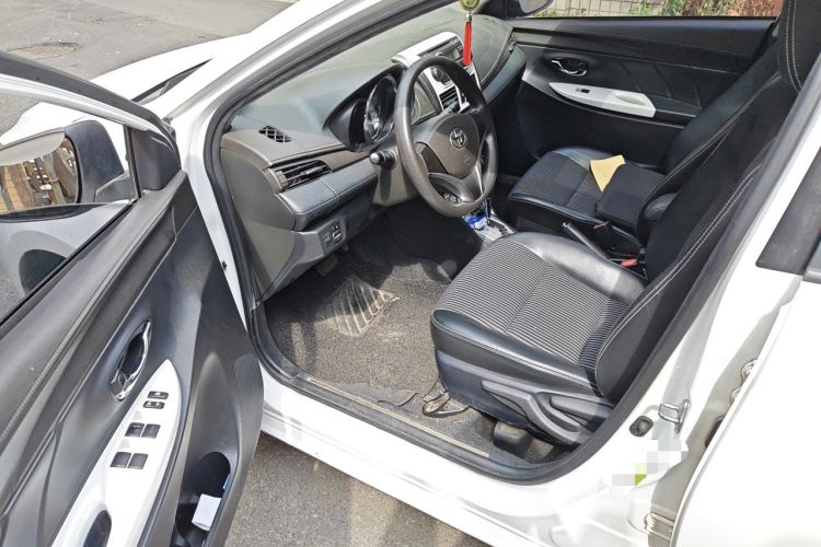 Used Toyota YARiS L Zhi Xuan 2015 1.5G Automatic Xuan Dong Sunroof Special Edition Driver Seat