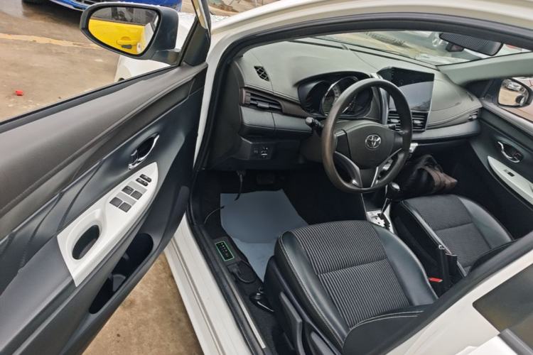 Used Toyota YARiS L Zhi Xuan 2015 1.5G Automatic Xuan Dong Sunroof Special Edition Driver Seat