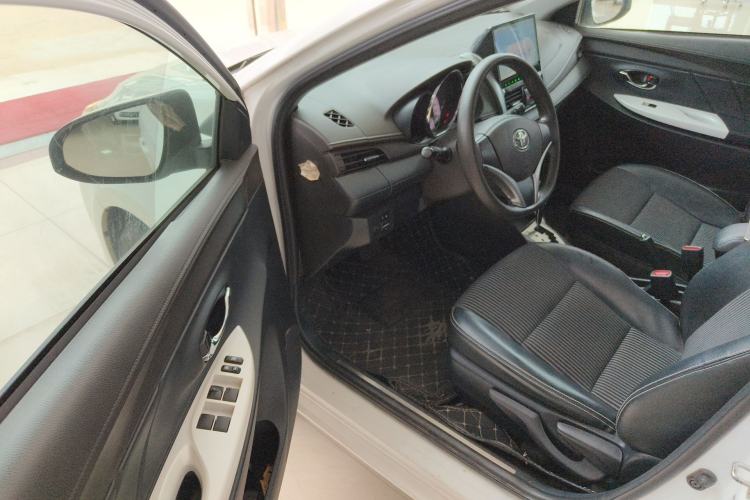 Used Toyota YARiS L Zhi Xuan 2015 1.5G Automatic Xuan Dong Sunroof Special Edition Driver Seat