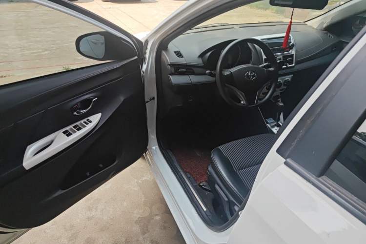 Used Toyota YARiS L Zhi Xuan 2015 1.5G Automatic Xuan Dong Sunroof Special Edition Driver Seat
