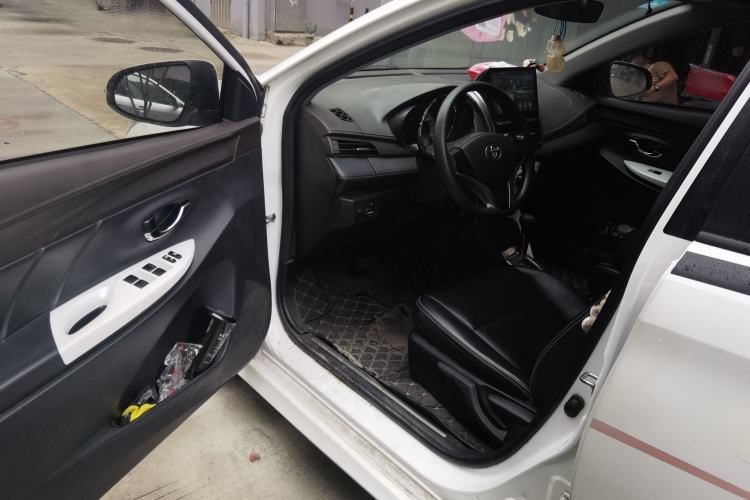 Used Toyota YARiS L Zhi Xuan 2015 1.5G Automatic Xuan Dong Sunroof Special Edition Driver Seat