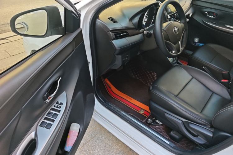 Used Toyota YARiS L Zhi Xuan 2015 1.5E Automatic Charm Edition Driver Seat
