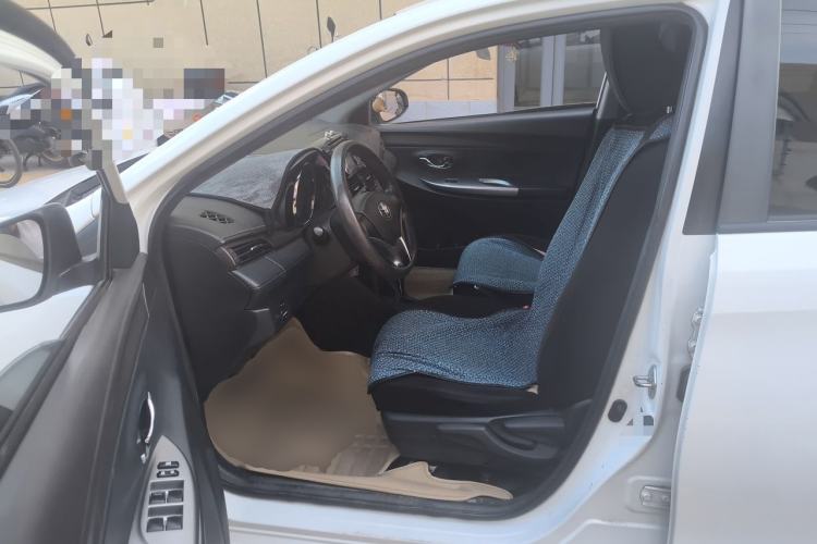Used Toyota YARiS L Zhi Xuan 2015 1.5E Automatic Charm Edition Driver Seat