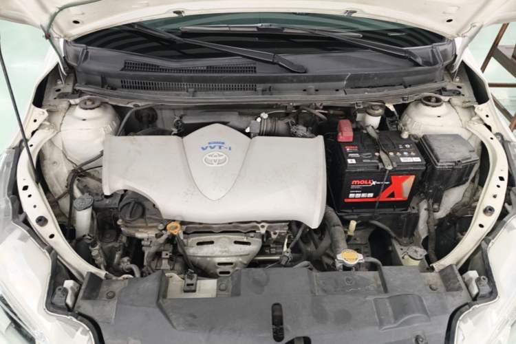 Used Toyota YARiS L Zhi Xuan 2015 1.5E Automatic Charm Edition Engine Bay