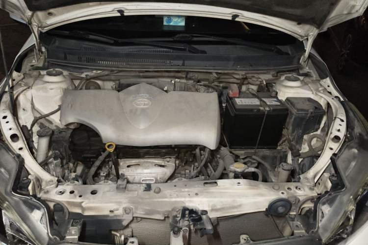 Used Toyota YARiS L Zhi Xuan 2015 1.5E Automatic Charm Edition Engine Bay