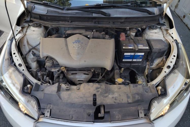 Used Toyota YARiS L Zhi Xuan 2015 1.5E Automatic Charm Edition Engine Bay