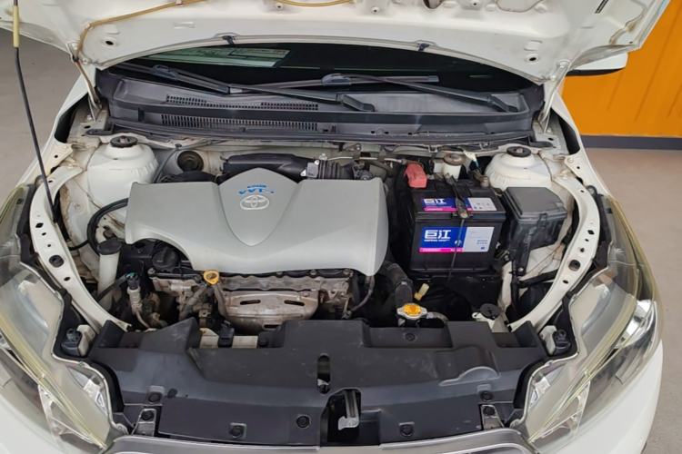 Used Toyota YARiS L Zhi Xuan 2015 1.5E Automatic Charm Edition Engine Bay