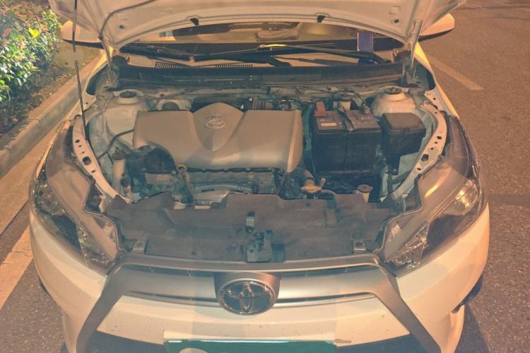 Used Toyota YARiS L Zhi Xuan 2015 1.5E Automatic Charm Edition Engine Bay