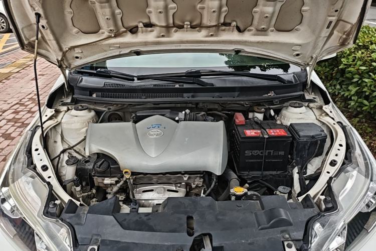 Used Toyota YARiS L Zhi Xuan 2015 1.5E Automatic Charm Edition Engine Bay