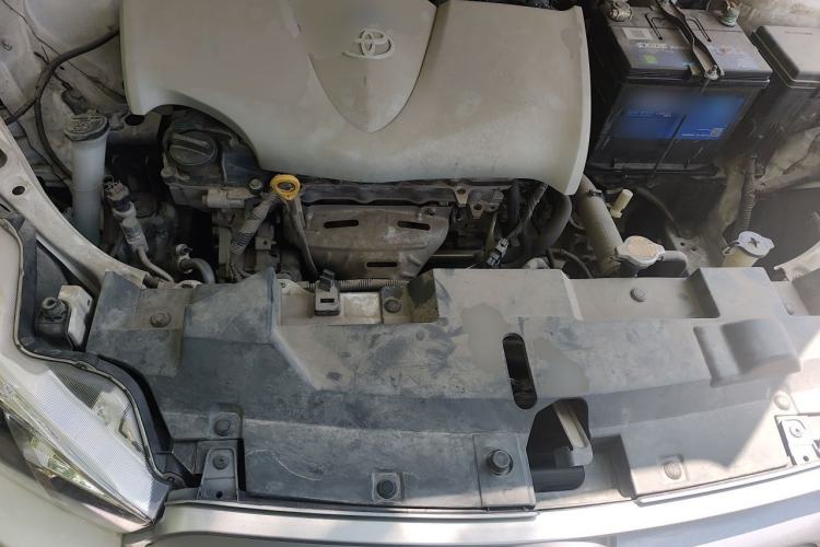 Used Toyota YARiS L Zhi Xuan 2015 1.5E Automatic Charm Edition Engine Bay