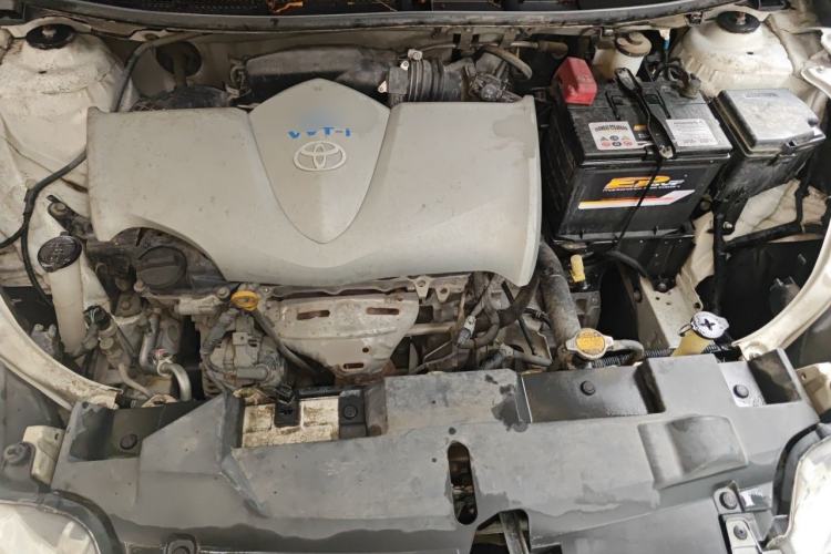 Used Toyota YARiS L Zhi Xuan 2015 1.5E Automatic Charm Edition Engine Bay