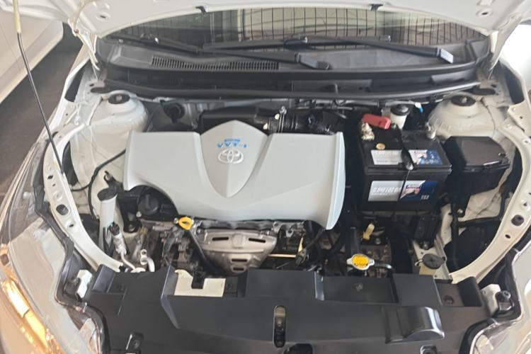 Used Toyota YARiS L Zhi Xuan 2015 1.5E Automatic Charm Edition Engine Bay