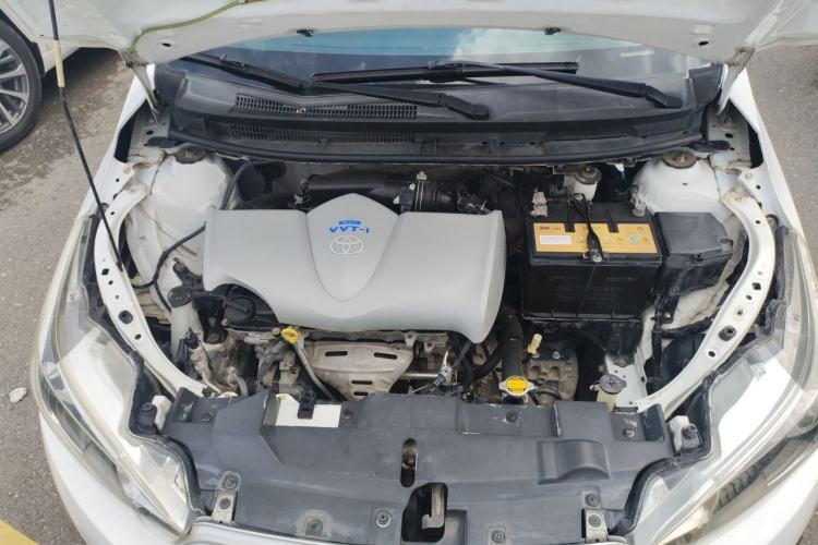 Used Toyota YARiS L Zhi Xuan 2015 1.5E Automatic Charm Edition Engine Bay