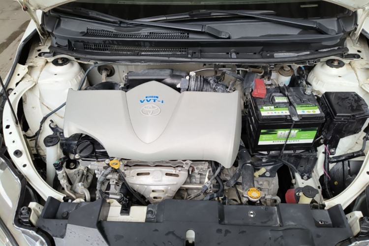 Used Toyota YARiS L Zhi Xuan 2015 1.5E Automatic Charm Edition Engine Bay