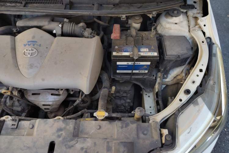 Used Toyota YARiS L Zhi Xuan 2015 1.5E Automatic Charm Edition Engine Bay Left