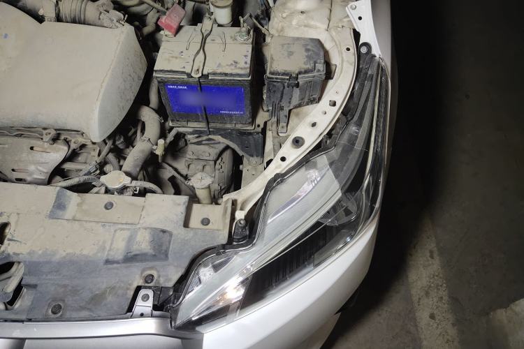 Used Toyota YARiS L Zhi Xuan 2015 1.5E Automatic Charm Edition Engine Bay Left