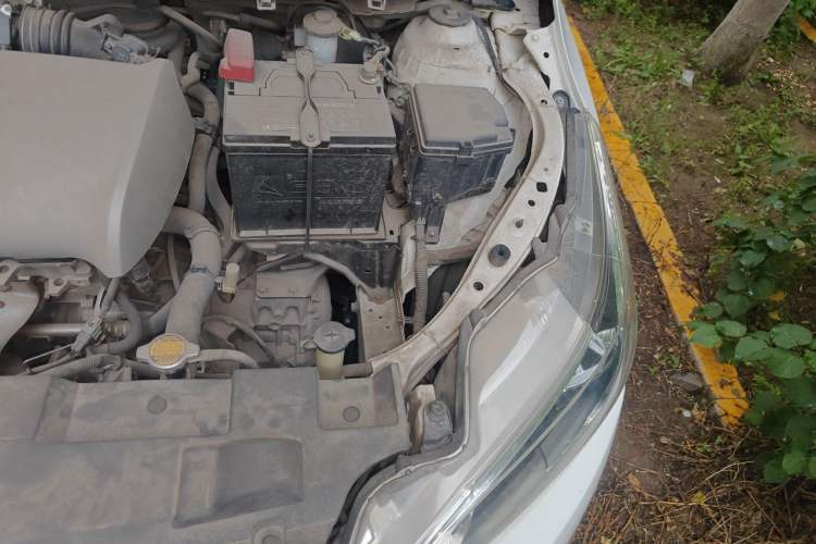 Used Toyota YARiS L Zhi Xuan 2015 1.5E Automatic Charm Edition Engine Bay Left