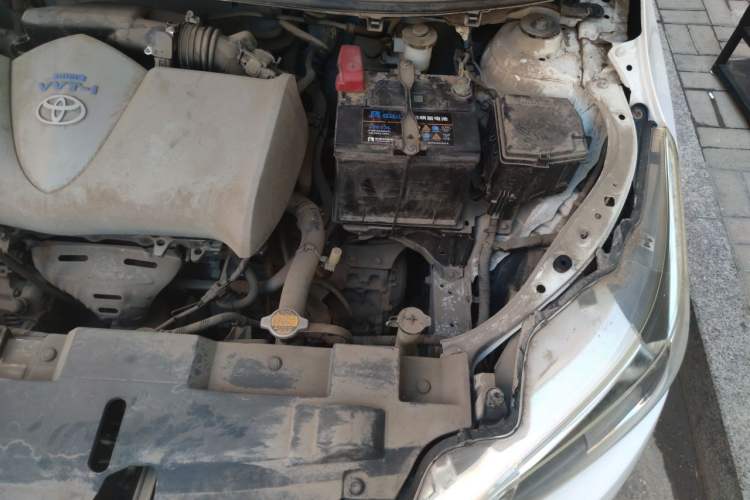 Used Toyota YARiS L Zhi Xuan 2015 1.5E Automatic Charm Edition Engine Bay Left