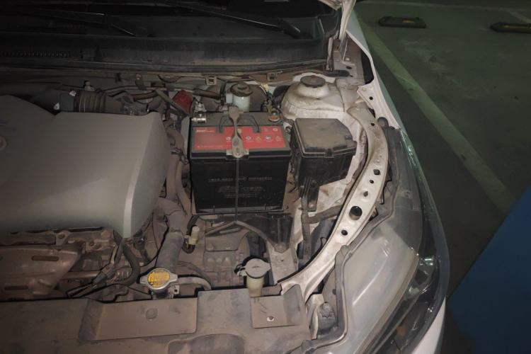 Used Toyota YARiS L Zhi Xuan 2015 1.5E Automatic Charm Edition Engine Bay Left