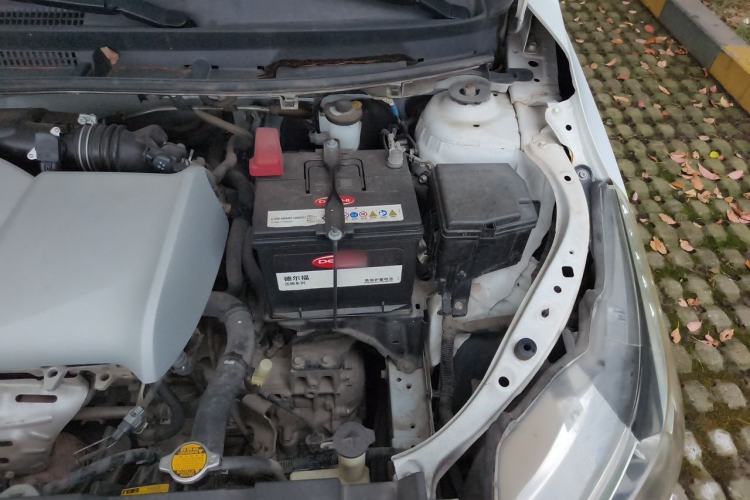 Used Toyota YARiS L Zhi Xuan 2015 1.5E Automatic Charm Edition Engine Bay Left