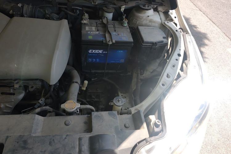 Used Toyota YARiS L Zhi Xuan 2015 1.5E Automatic Charm Edition Engine Bay Left