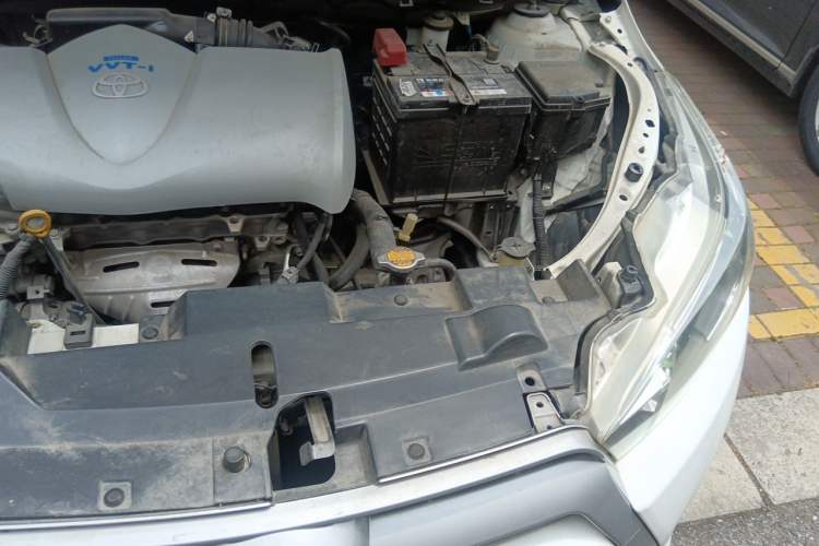 Used Toyota YARiS L Zhi Xuan 2015 1.5E Automatic Charm Edition Engine Bay Left