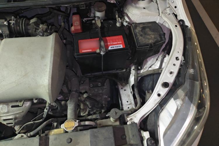 Used Toyota YARiS L Zhi Xuan 2015 1.5E Automatic Charm Edition Engine Bay Left