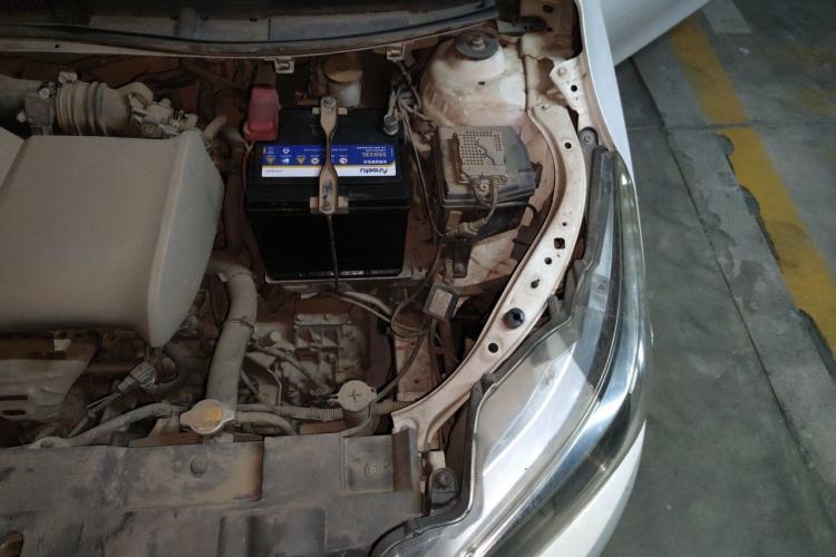 Used Toyota YARiS L Zhi Xuan 2015 1.5E Automatic Charm Edition Engine Bay Left