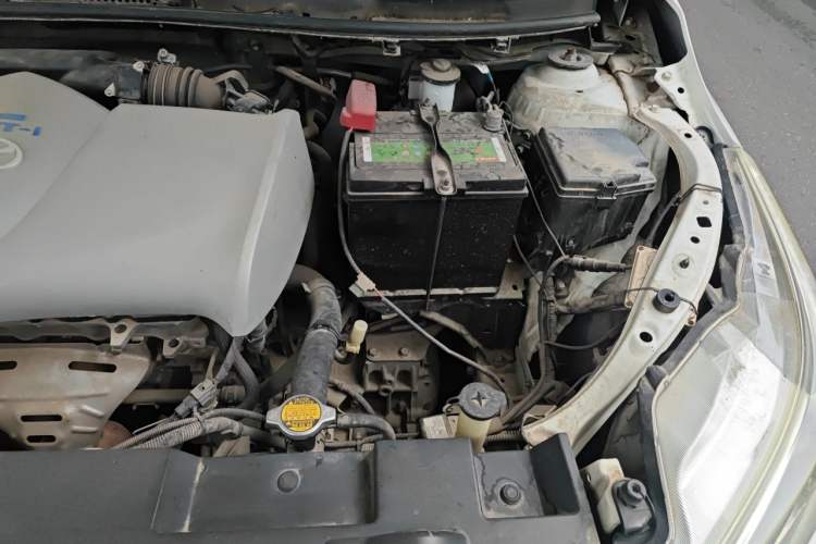 Used Toyota YARiS L Zhi Xuan 2015 1.5E Automatic Charm Edition Engine Bay Left