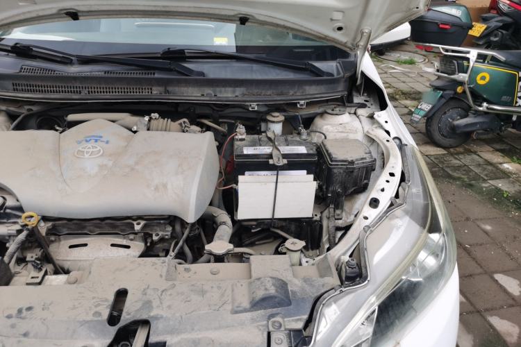 Used Toyota YARiS L Zhi Xuan 2015 1.5E Automatic Charm Edition Engine Bay Left