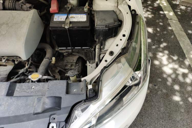 Used Toyota YARiS L Zhi Xuan 2015 1.5E Automatic Charm Edition Engine Bay Left