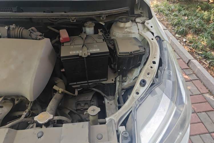 Used Toyota YARiS L Zhi Xuan 2015 1.5E Automatic Charm Edition Engine Bay Left
