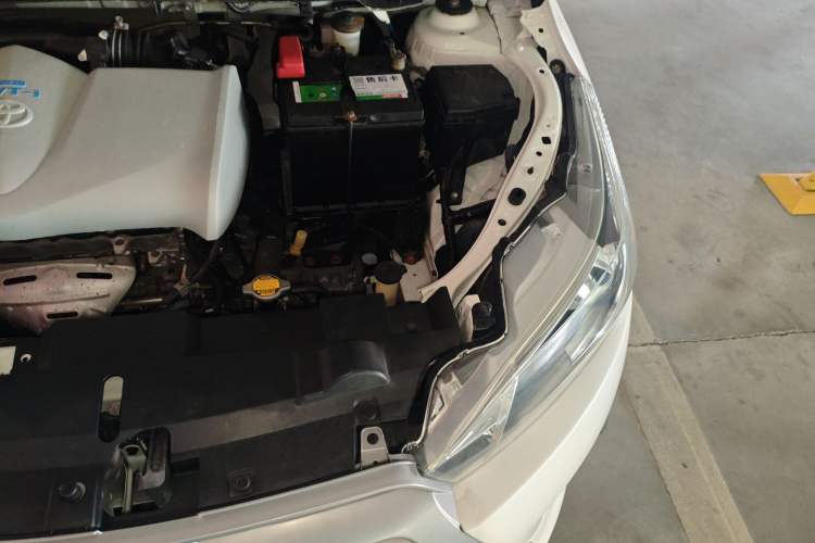 Used Toyota YARiS L Zhi Xuan 2015 1.5E Automatic Charm Edition Engine Bay Left