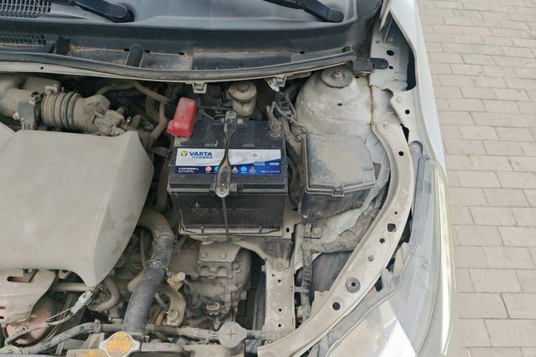 Used Toyota YARiS L Zhi Xuan 2015 1.5E Automatic Charm Edition Engine Bay Left
