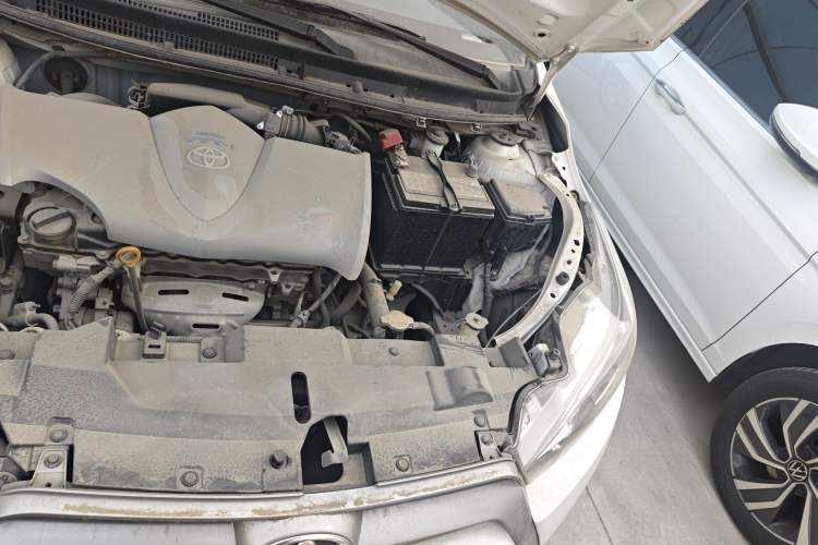 Used Toyota YARiS L Zhi Xuan 2015 1.5E Automatic Charm Edition Engine Bay Left