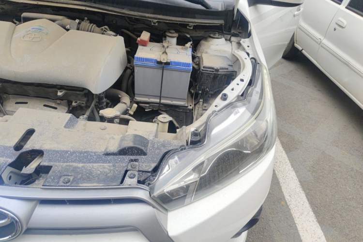 Used Toyota YARiS L Zhi Xuan 2015 1.5E Automatic Charm Edition Engine Bay Left