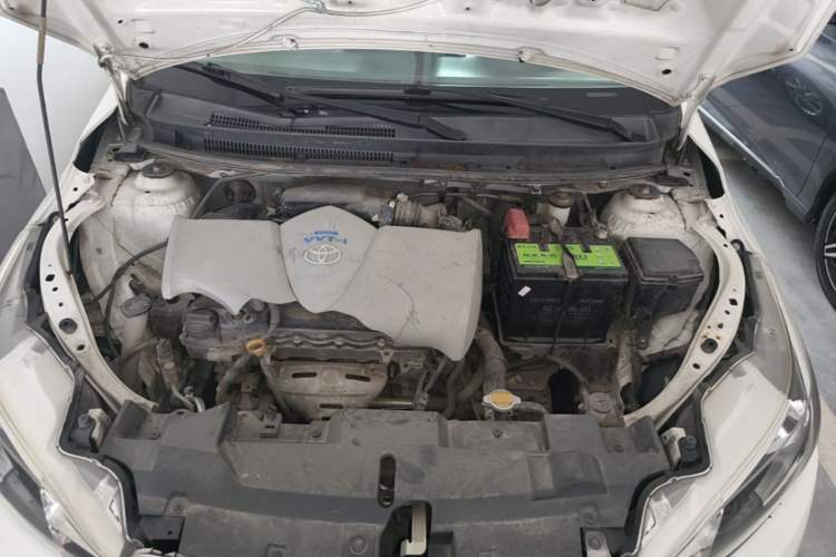 Used Toyota YARiS L Zhi Xuan 2015 1.5E Automatic Charm Edition Engine Bay