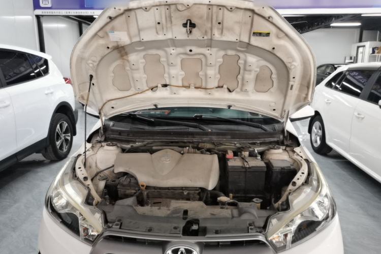 Used Toyota YARiS L Zhi Xuan 2015 1.5E Automatic Charm Edition Engine Bay