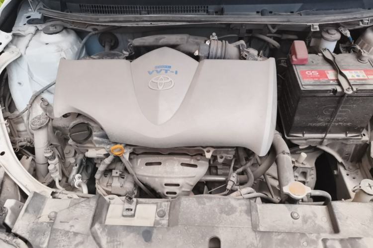 Used Toyota YARiS L Zhi Xuan 2015 1.5E Automatic Charm Edition Engine Bay