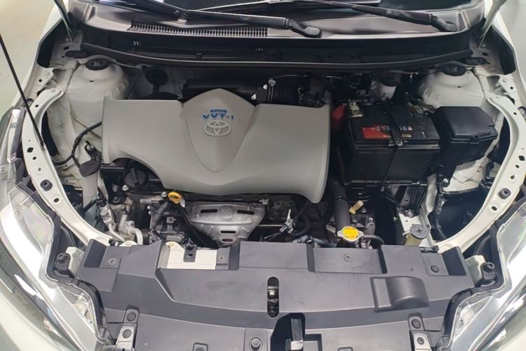 Used Toyota YARiS L Zhi Xuan 2015 1.5E Automatic Charm Edition Engine Bay
