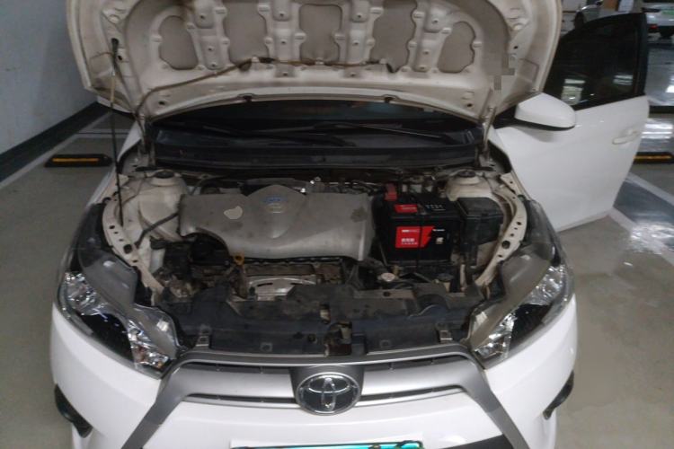Used Toyota YARiS L Zhi Xuan 2015 1.5E Automatic Charm Edition Engine Bay