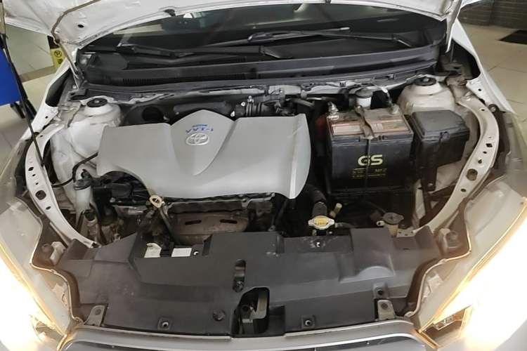 Used Toyota YARiS L Zhi Xuan 2015 1.5E Automatic Charm Edition Engine Bay