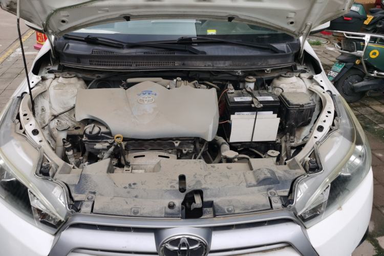 Used Toyota YARiS L Zhi Xuan 2015 1.5E Automatic Charm Edition Engine Bay