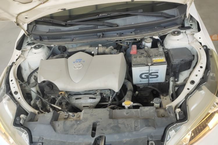 Used Toyota YARiS L Zhi Xuan 2015 1.5E Automatic Charm Edition Engine Bay