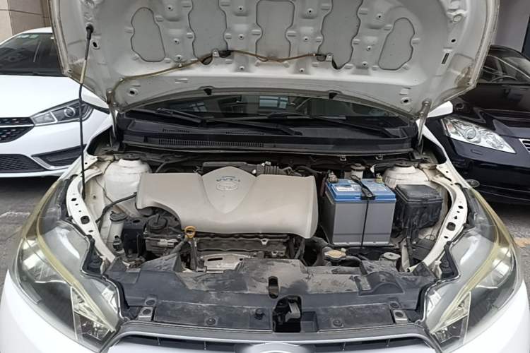Used Toyota YARiS L Zhi Xuan 2015 1.5E Automatic Charm Edition Engine Bay